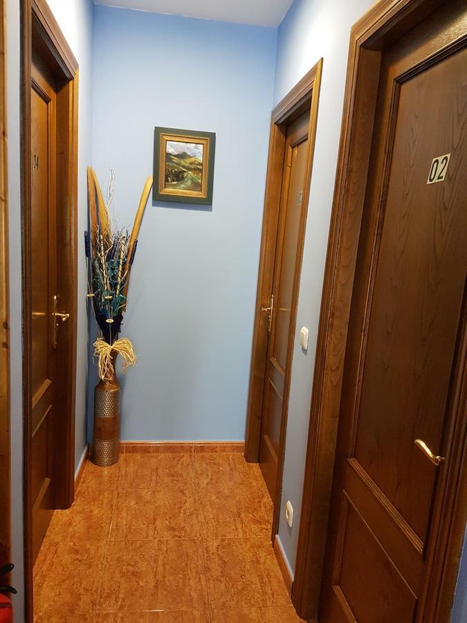 Hostal Los Nogales Cangas De Narcea Ngoại thất bức ảnh